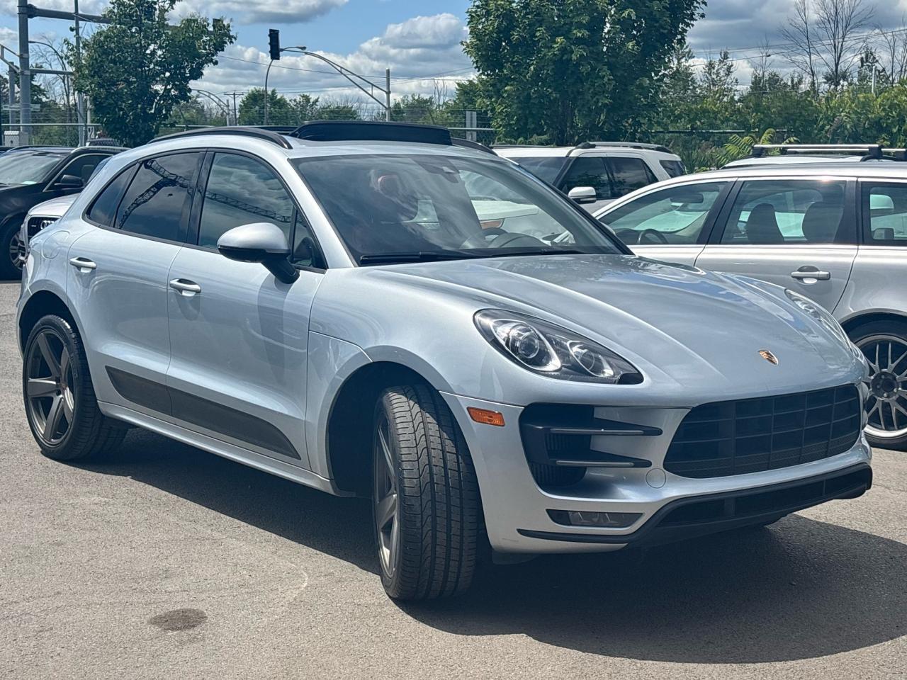 2015 Porsche Macan AWD 4dr Turbo - Photo #8