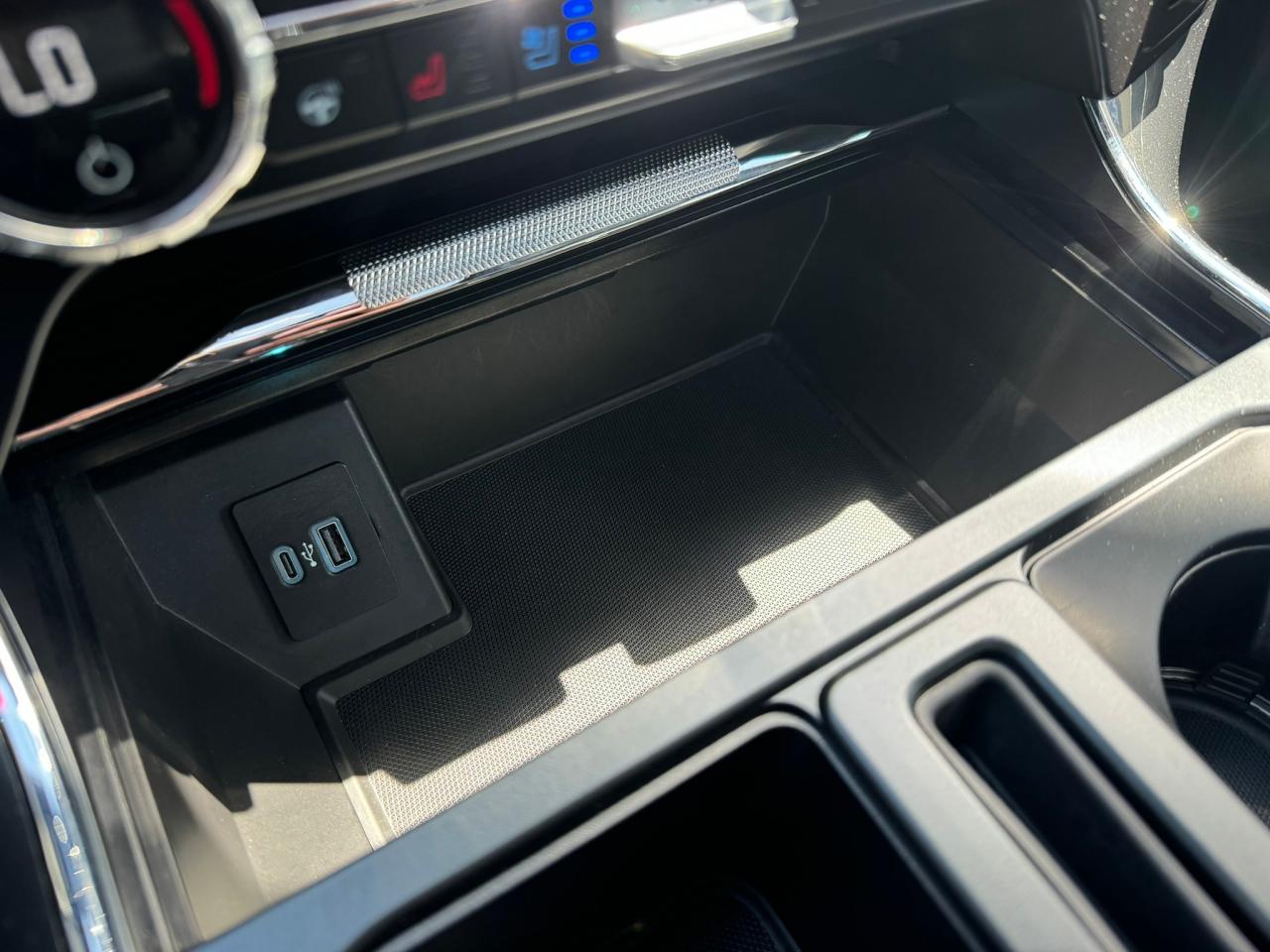 2021 Ford F-150 Lariat 4WD SuperCrew 6.5' Box Photo