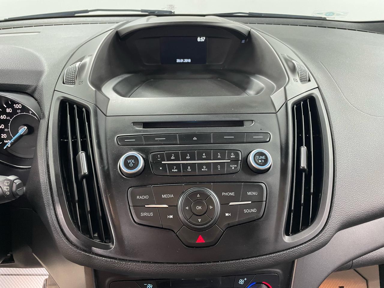 2018 Ford Escape SE FWD Photo30