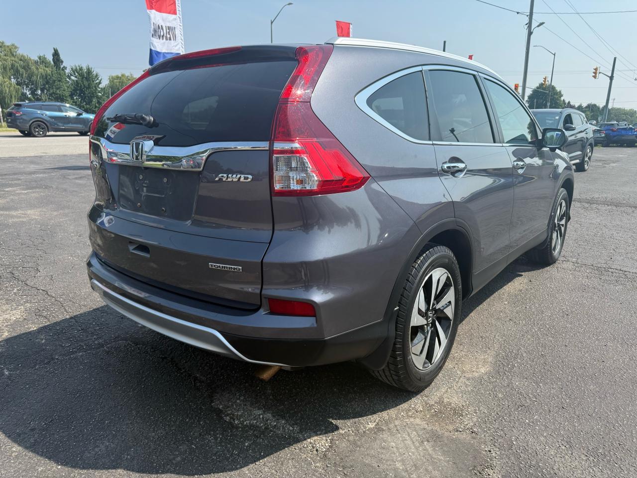 2016 Honda CR-V Touring Photo2