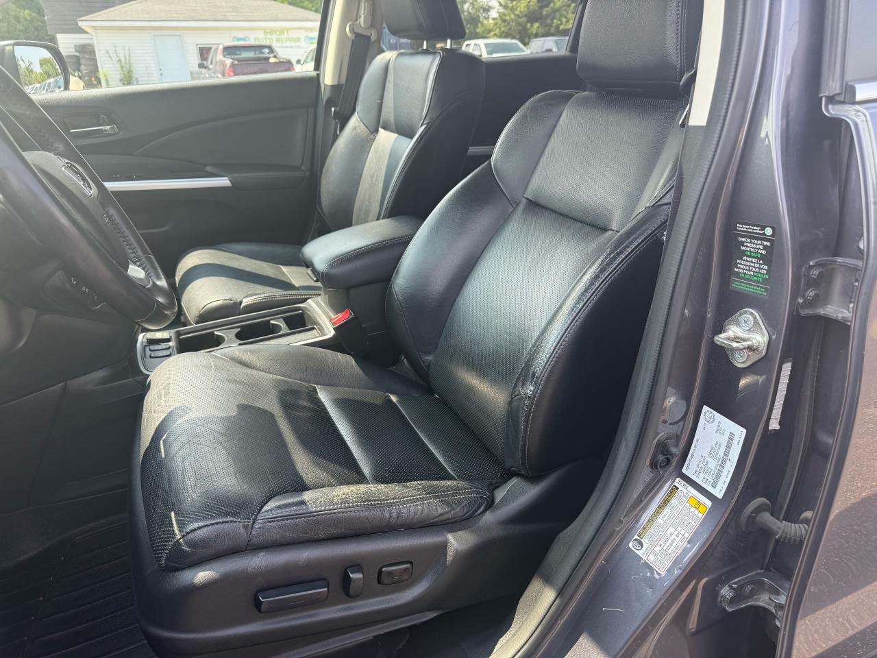 2016 Honda CR-V Touring Photo12