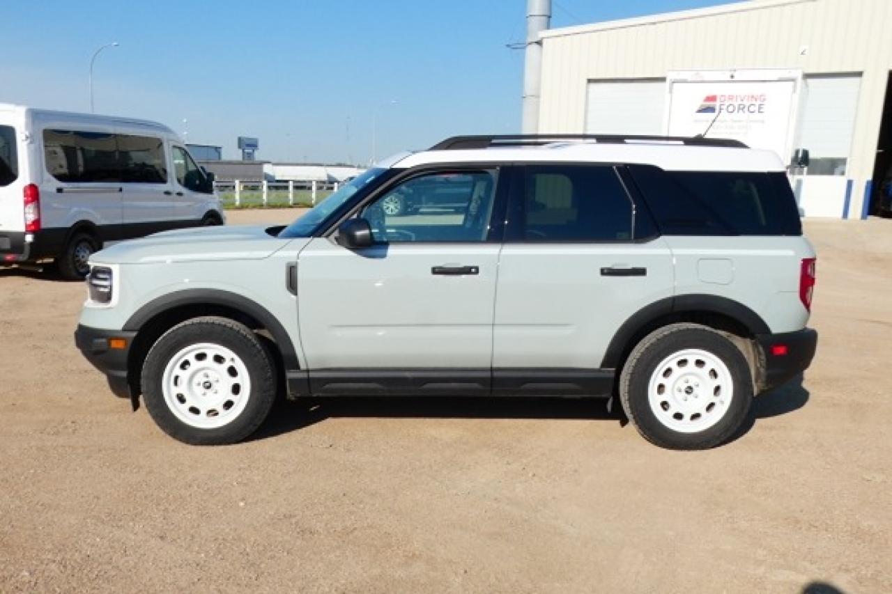 2023 Ford Bronco Sport Heritage 4x4 w/Htd Leather, S/R, NAV, BUC - Photo #1