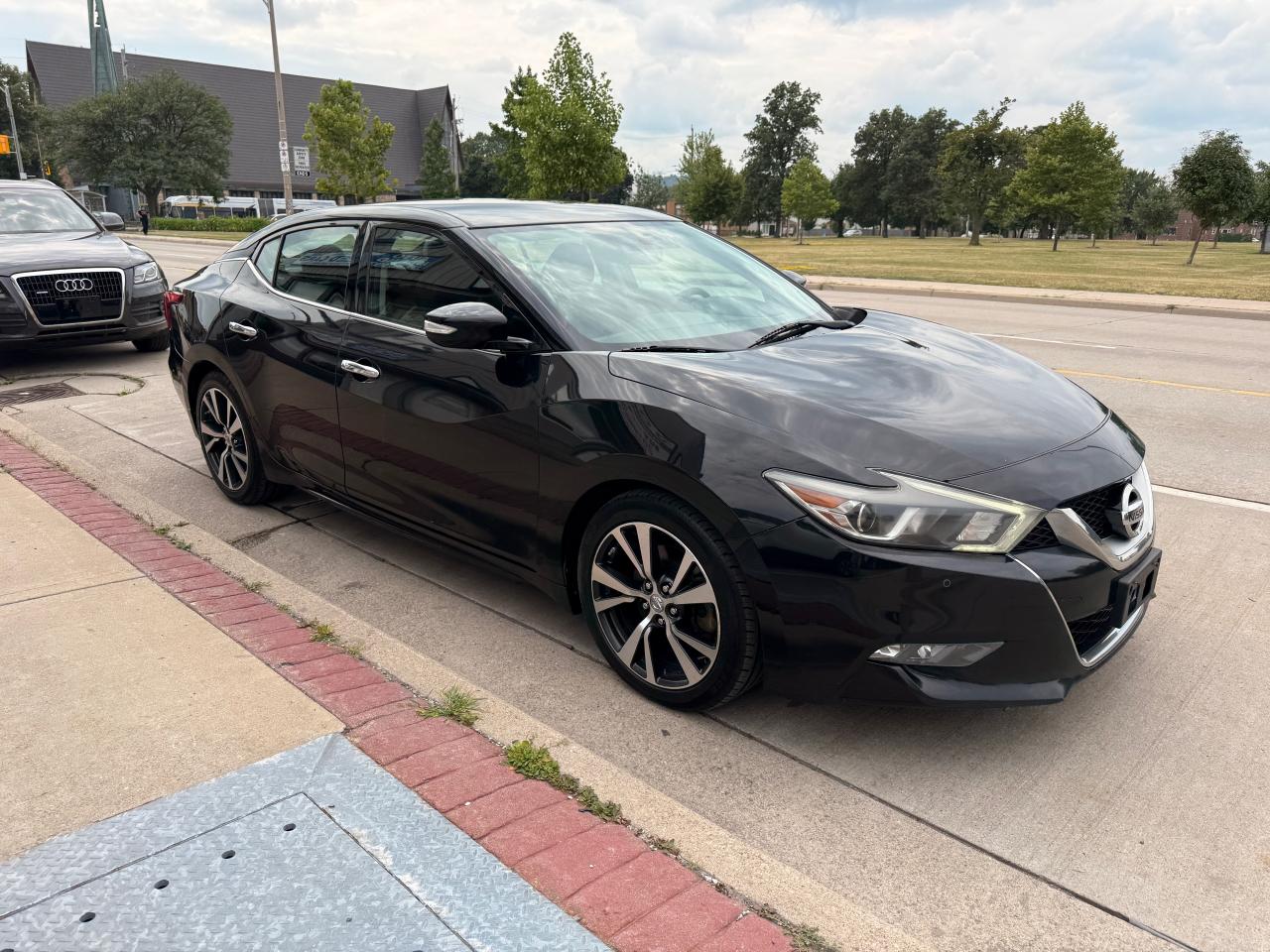 2016 Nissan Maxima SV - Photo #6