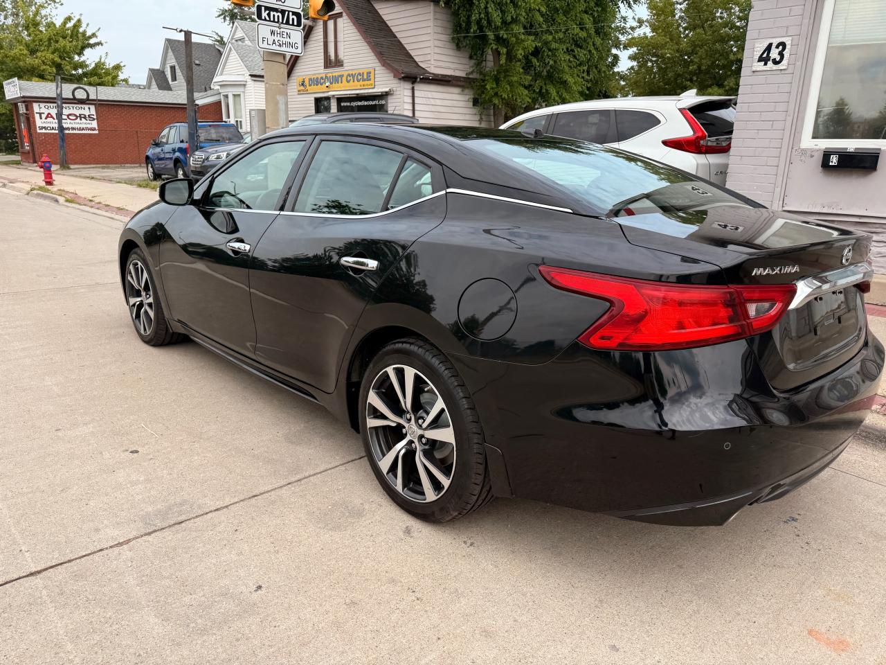 2016 Nissan Maxima SV - Photo #13