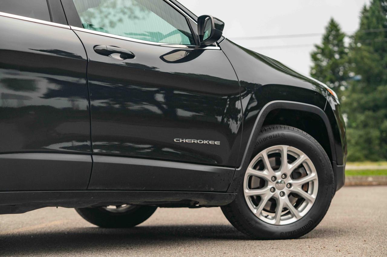 2015 Jeep Cherokee LATITUDE NORTH 4X4 - Photo #10