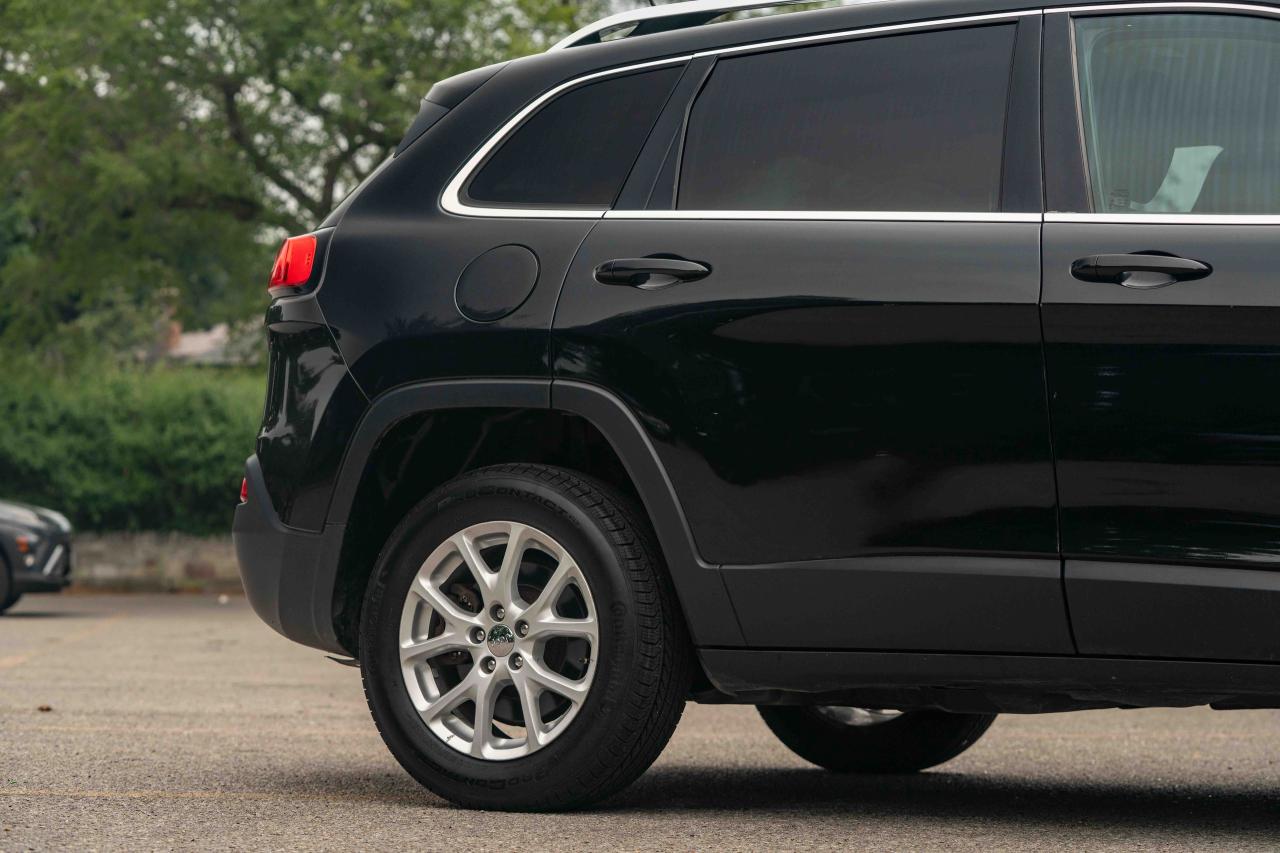 2015 Jeep Cherokee LATITUDE NORTH 4X4 - Photo #11