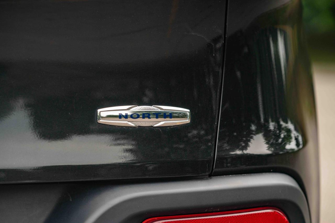 2015 Jeep Cherokee LATITUDE NORTH 4X4 - Photo #14