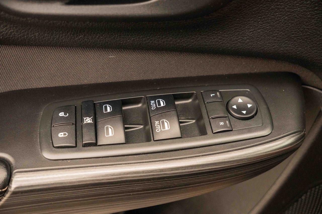 2015 Jeep Cherokee LATITUDE NORTH 4X4 - Photo #22