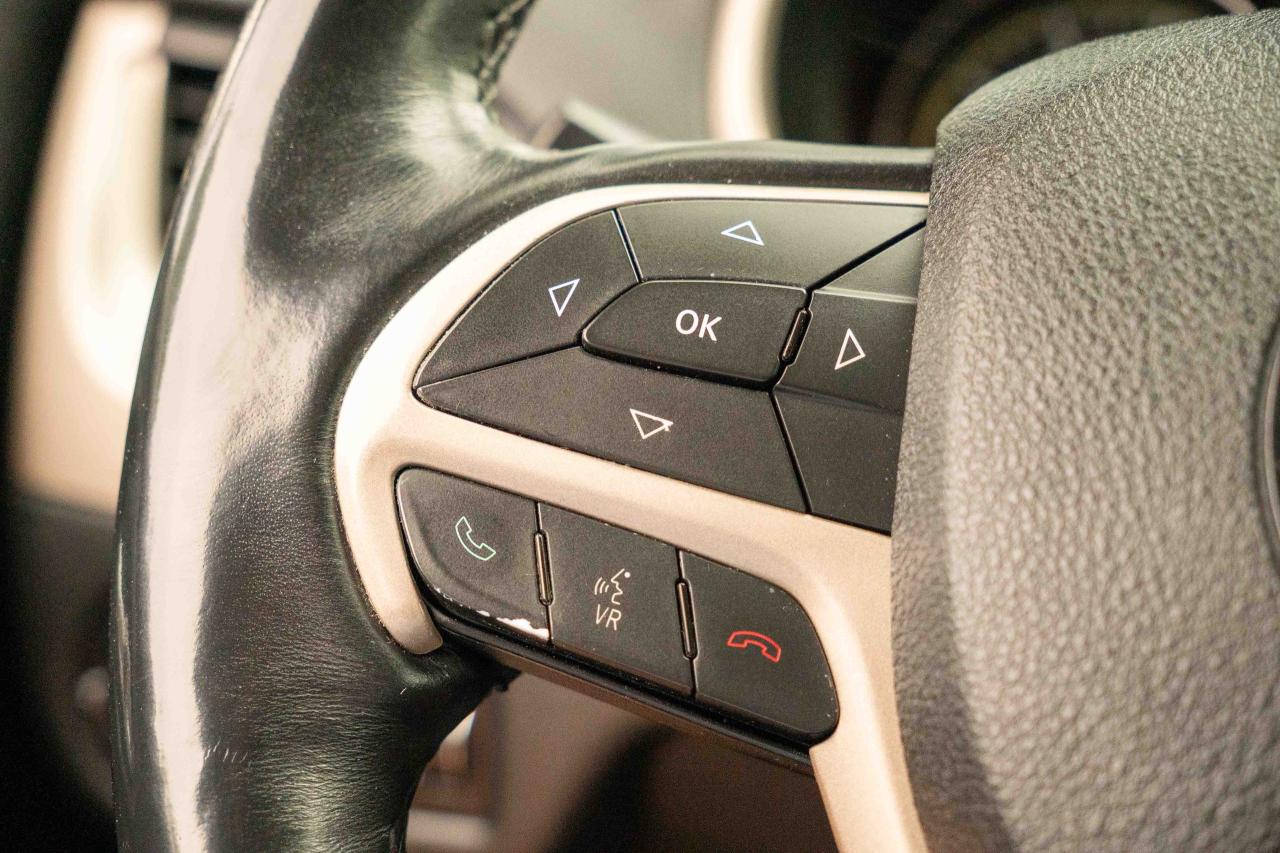 2015 Jeep Cherokee LATITUDE NORTH 4X4 - Photo #27