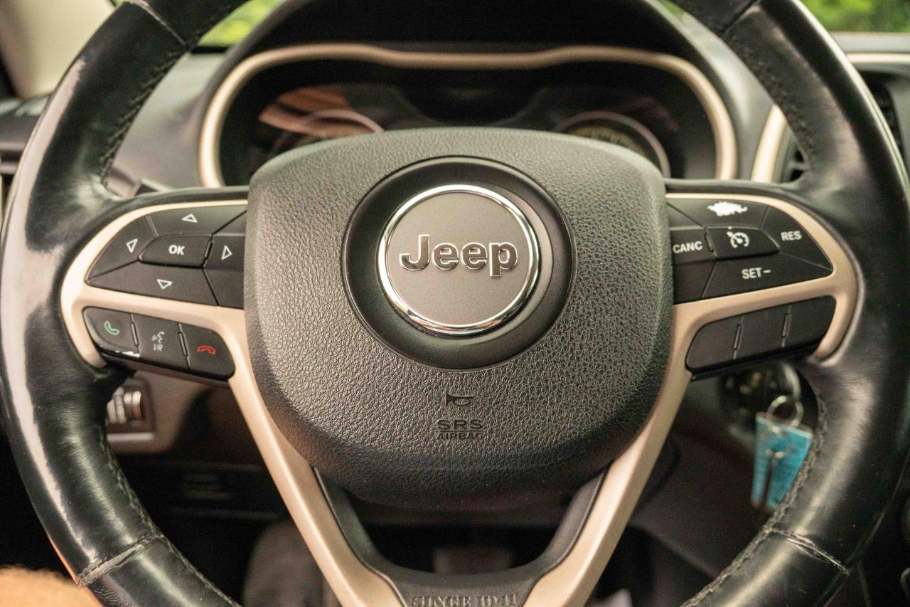 2015 Jeep Cherokee LATITUDE NORTH 4X4 - Photo #28
