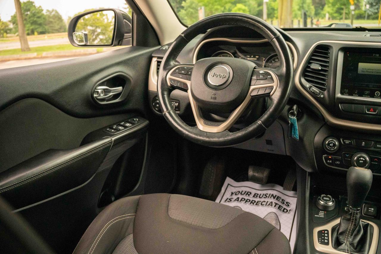 2015 Jeep Cherokee LATITUDE NORTH 4X4 - Photo #39