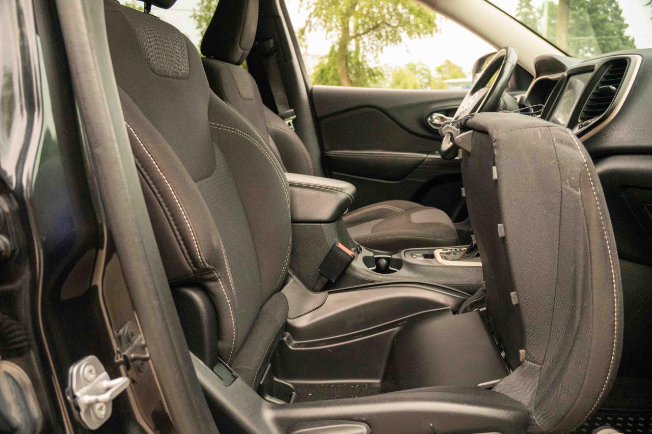 2015 Jeep Cherokee LATITUDE NORTH 4X4 - Photo #49