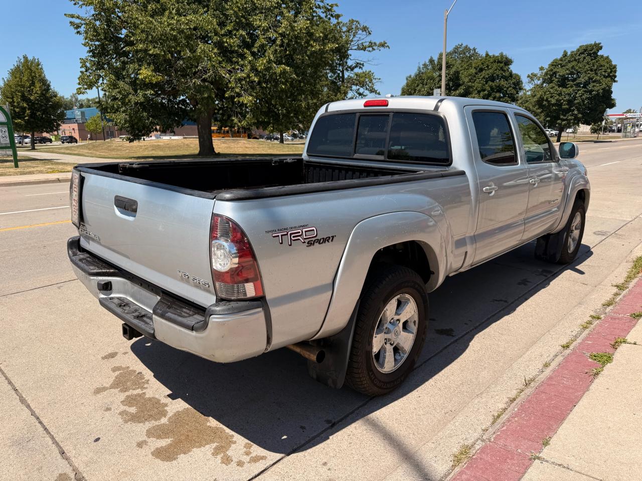 2009 Toyota Tacoma 4WD Double LB V6 AT (Natl) - Photo #9