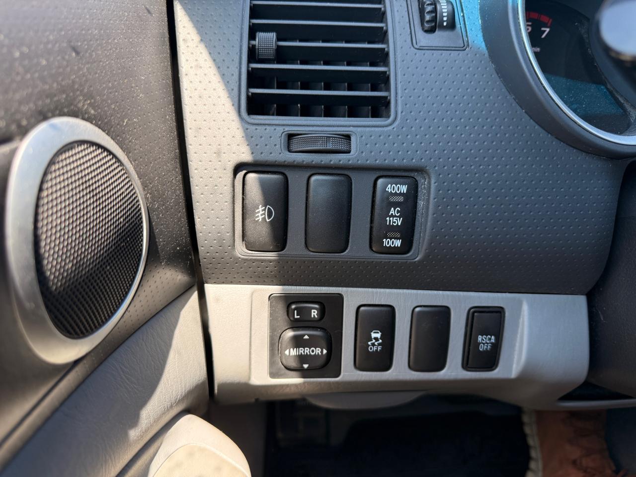 2009 Toyota Tacoma 4WD Double LB V6 AT (Natl) - Photo #30