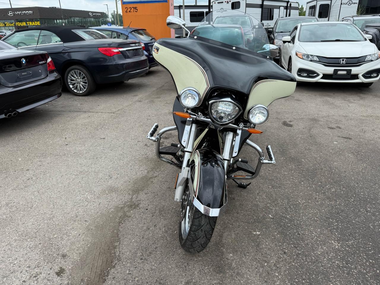 2012 Victory Cross Country  WELL MAINTAINED, TUNED - Photo #8
