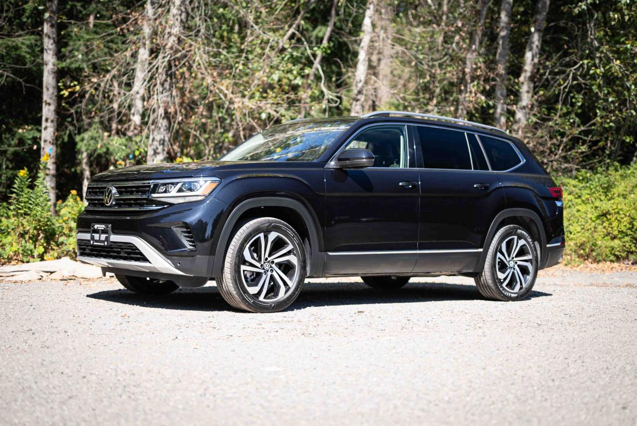 Used 2023 Volkswagen Atlas 3.6 FSI Highline *LOW KMS* LEATHER SEATS*PANORAMIC ROOF* for sale in Surrey, BC