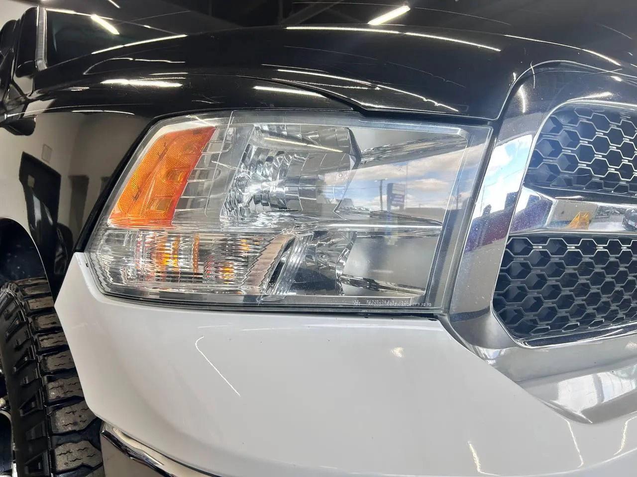 2016 RAM 1500 Tradesman CREW CAB 4WD Photo