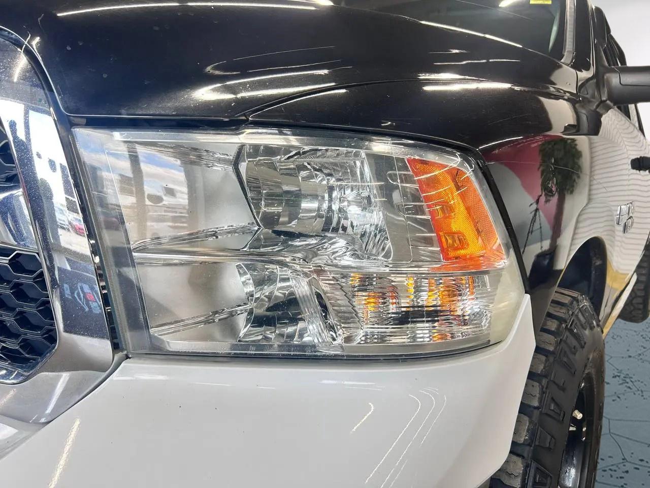 2016 RAM 1500 Tradesman CREW CAB 4WD Photo