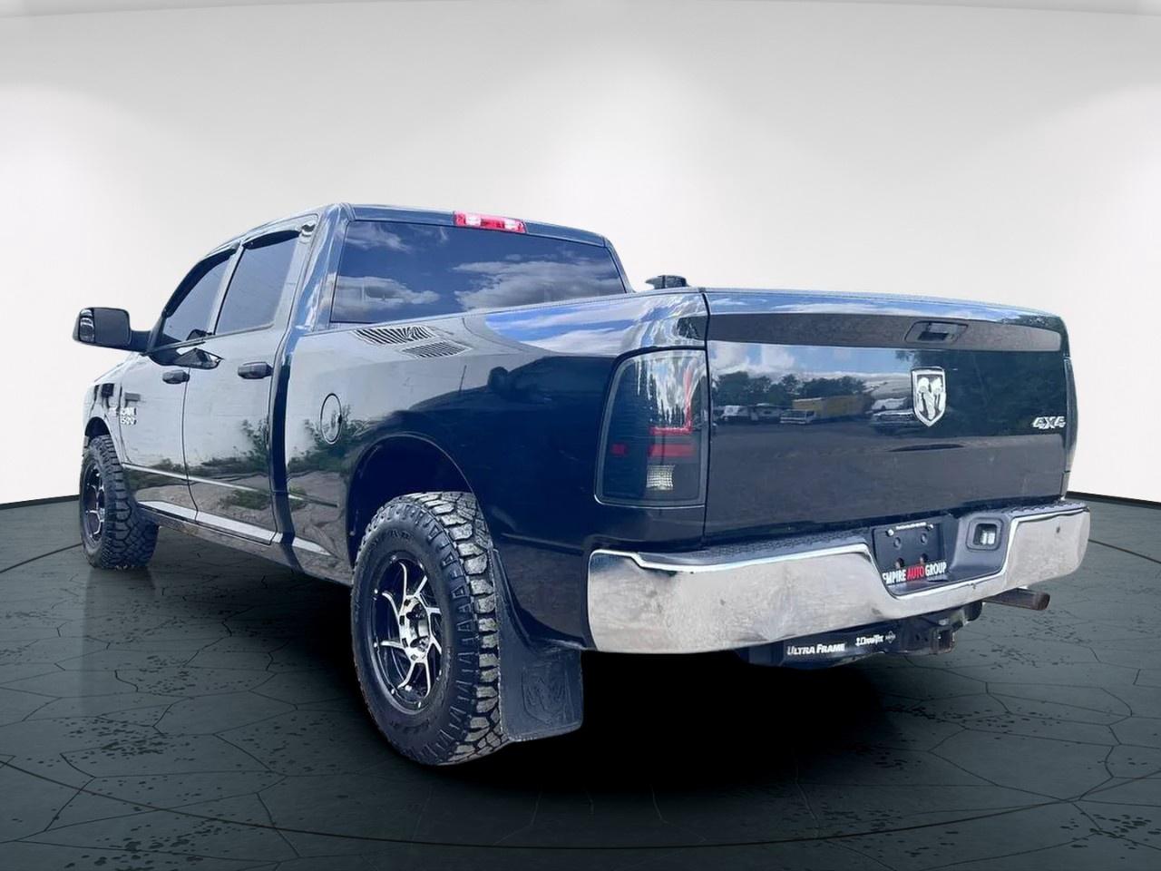 2016 RAM 1500 Tradesman CREW CAB 4WD Photo