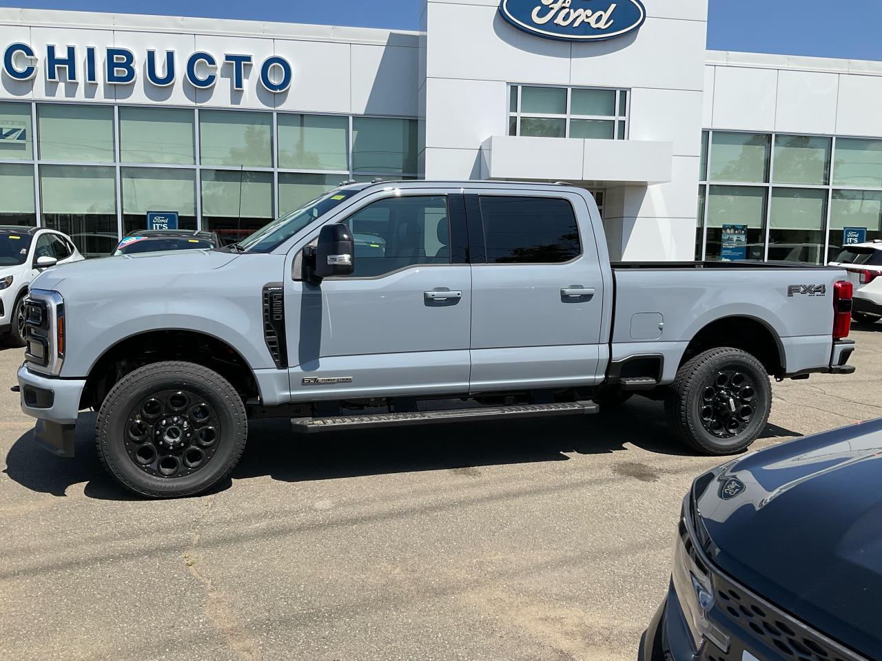 2025 Ford F-250 Super Duty SRW Lariat Photo3