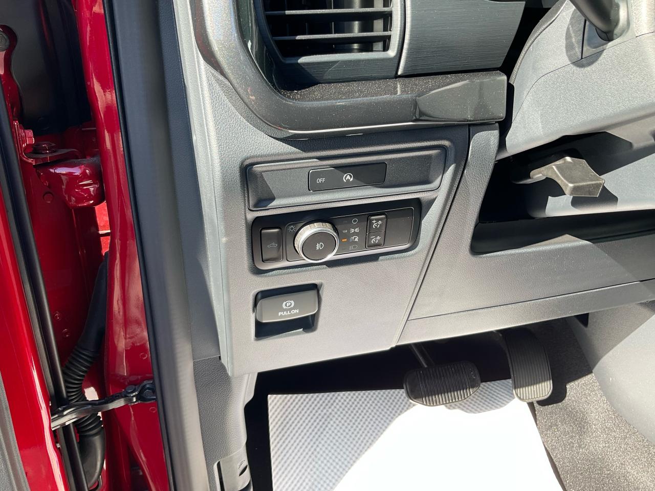 2025 Ford F-150 STX Photo5