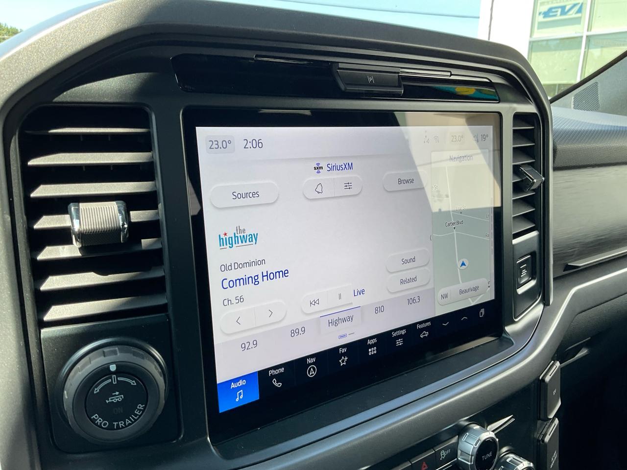 2025 Ford F-150 XLT Photo5