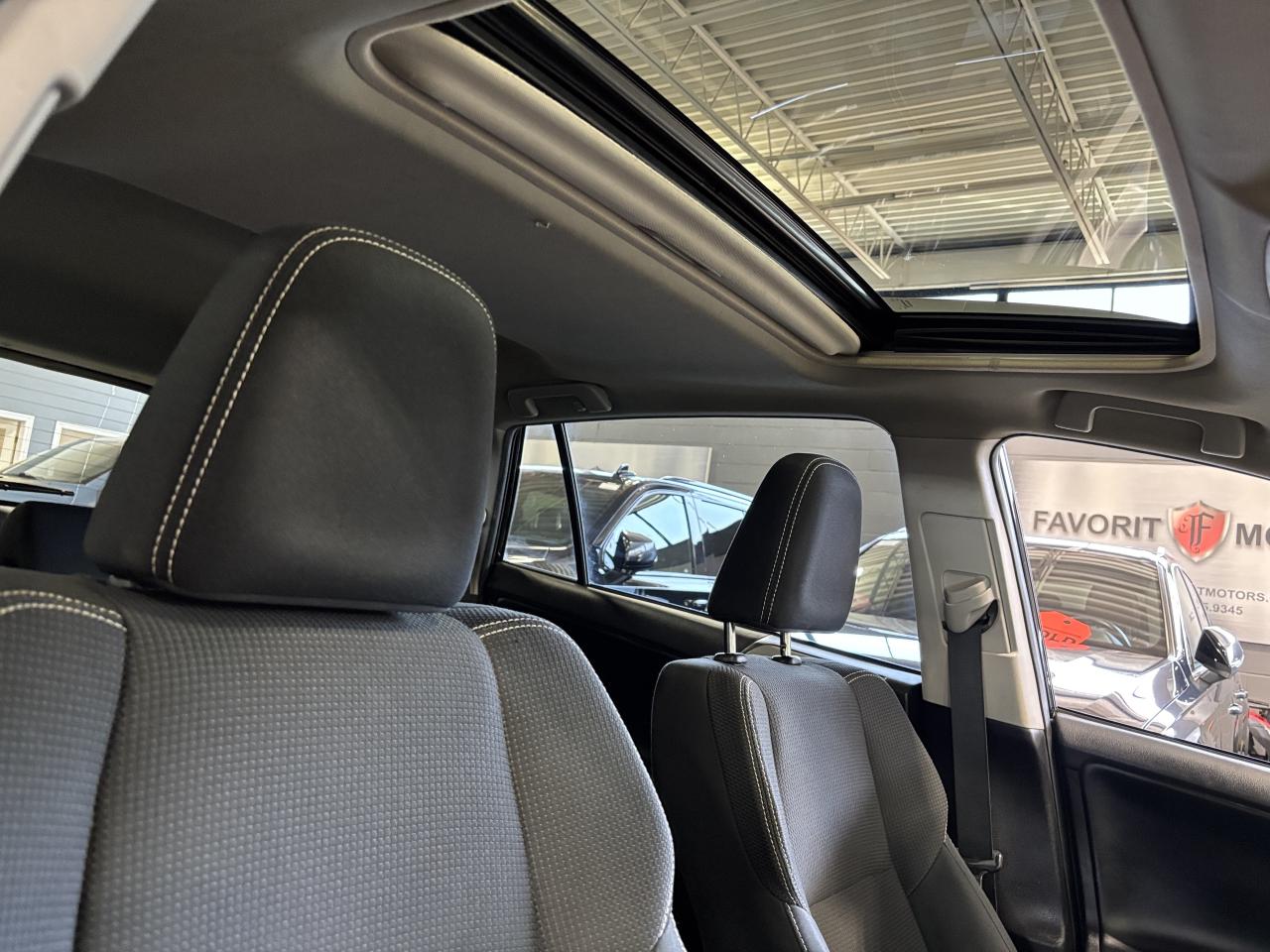 2018 Toyota RAV4 XLE AWD|SUNROOF|ALLOYS|HEATEDSEATS|HEATEDWHEEL|+++ - Photo #6