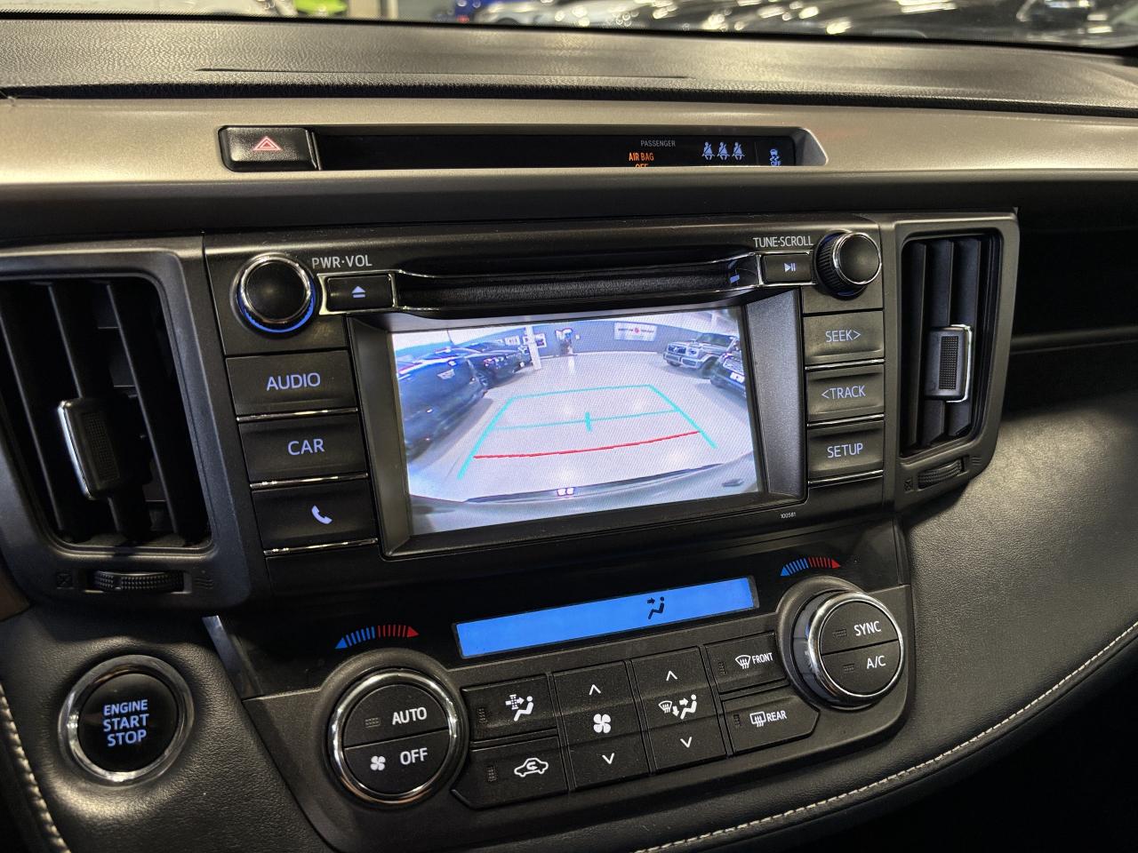 2018 Toyota RAV4 XLE AWD|SUNROOF|ALLOYS|HEATEDSEATS|HEATEDWHEEL|+++ - Photo #11