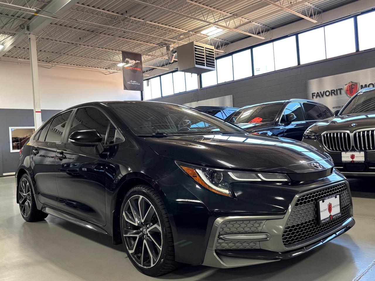 2020 Toyota Corolla XSE CVT|NAV|LEATHER|ALLOYS|SUNROOF|WIRELESSCHARGE| - Photo #2