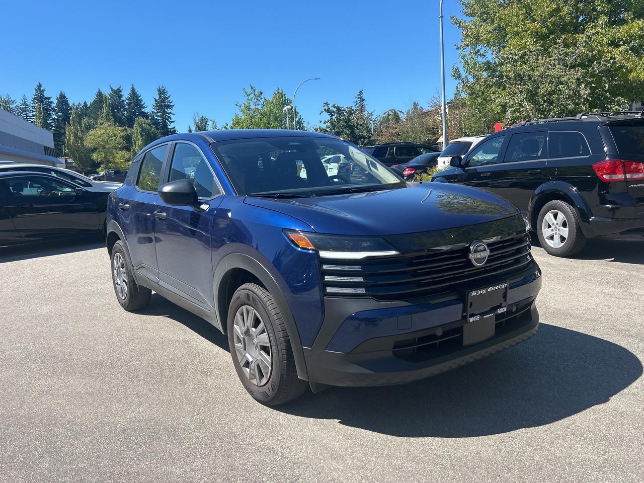 ALL WHEEL DRIVE! AUTOMATIC, AIR COND, POWER WINDOWS, LOCKS, CRUISE, TILT, APPLE CARPLAY AND ANDROID AUTO, REAR VIEW MONITOR AND SO MUCH MORE. CAR PROOF ON REQUEST! VEHICLE WARRANTY IS INCLUDED AT THIS PRICE! Call one of our Licensed Sales Consultants for accurate details. Your Trade in is welcome at King George Nissan.  Price subject to $599 documentation fee.