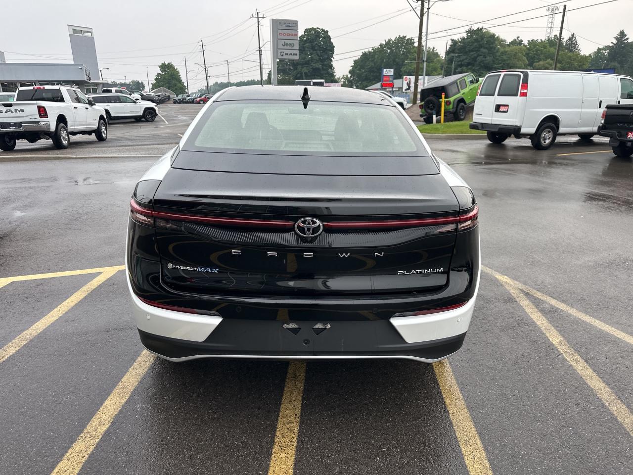 2025 Toyota Crown Platinum Photo