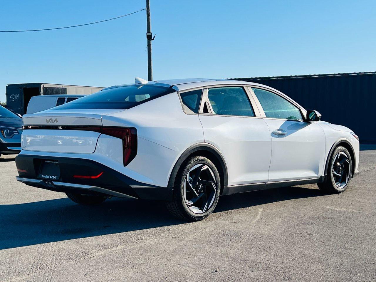 2025 Kia K4 EX Plus Photo2