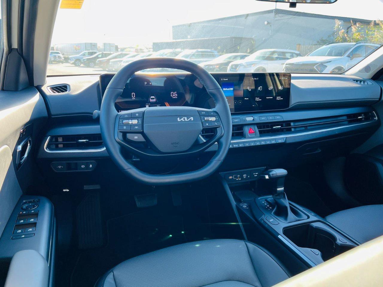 2025 Kia K4 EX Plus Photo