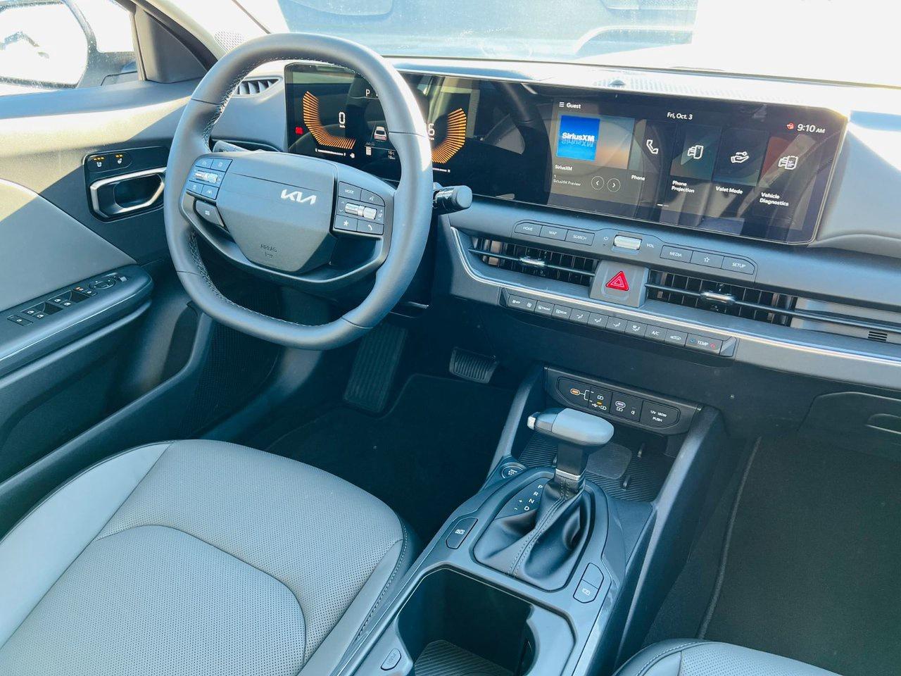 2025 Kia K4 EX Plus Photo