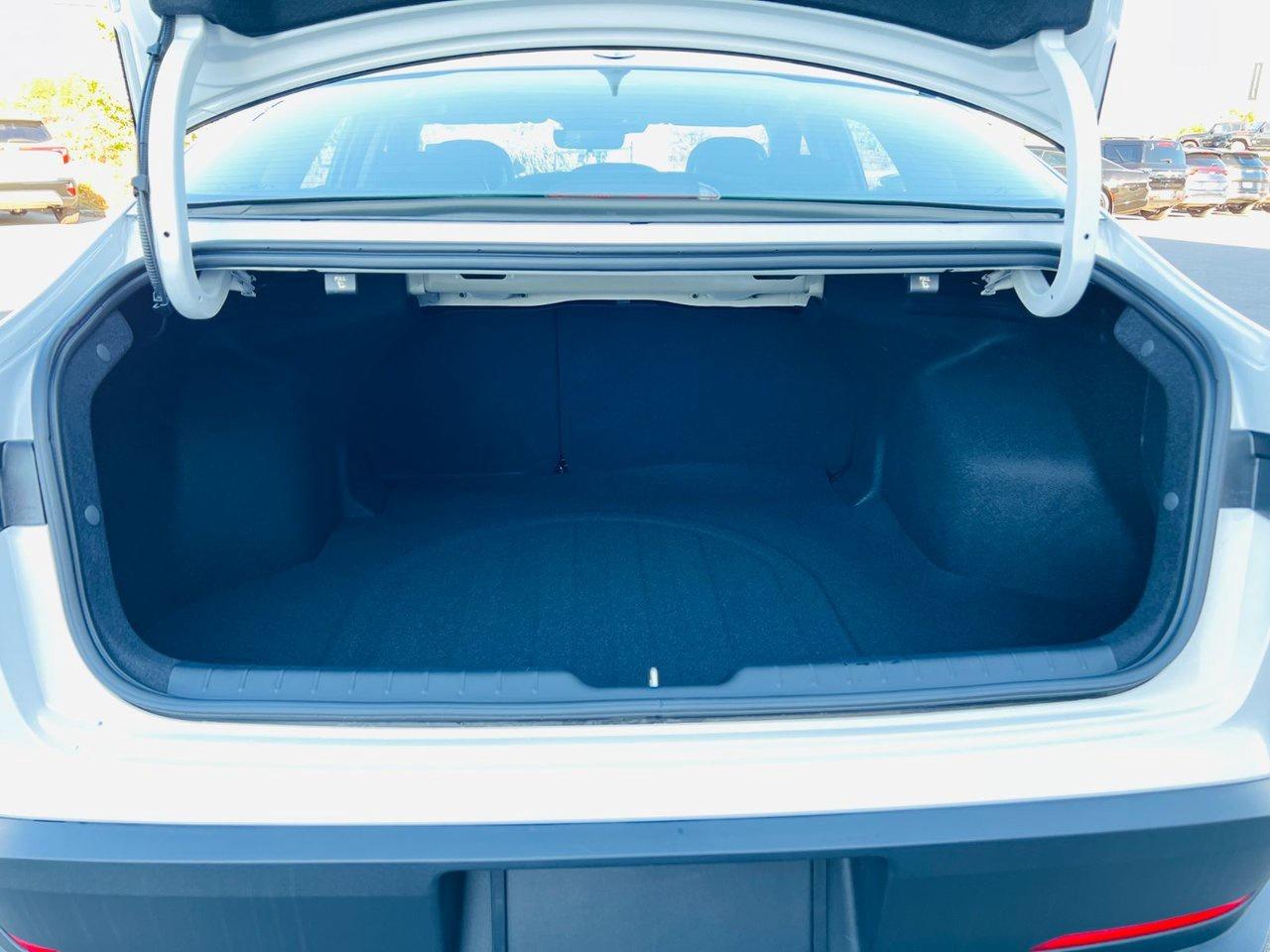 2025 Kia K4 EX Plus Photo