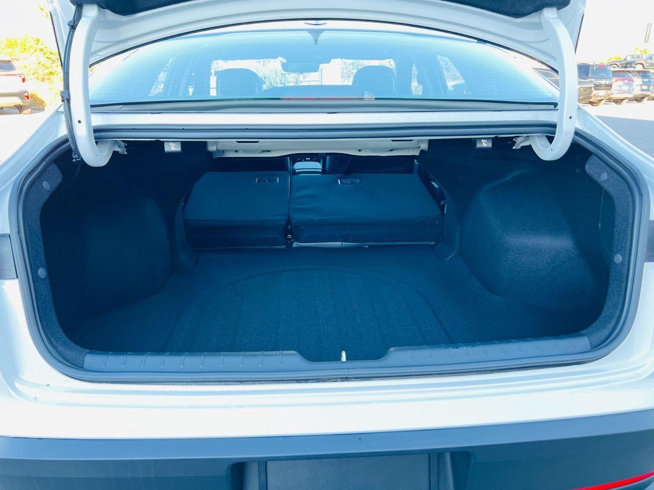 2025 Kia K4 EX Plus Photo