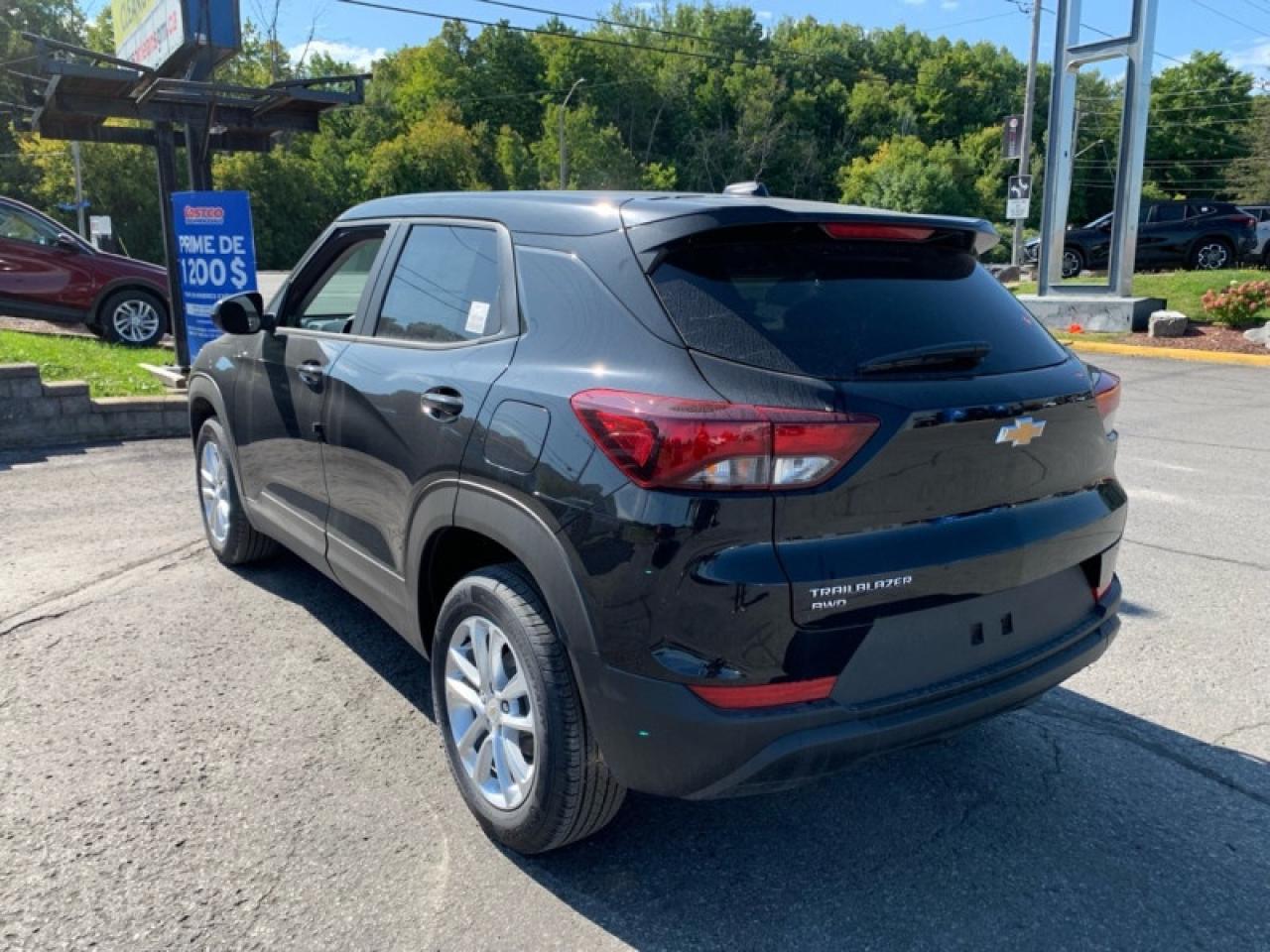 2026 Chevrolet TrailBlazer LS  - Apple CarPlay Photo2