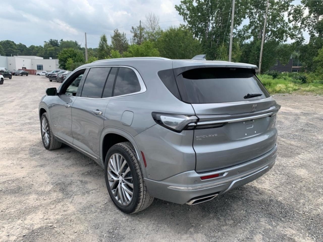 2025 Buick Enclave Avenir  - Leather Seats Photo2