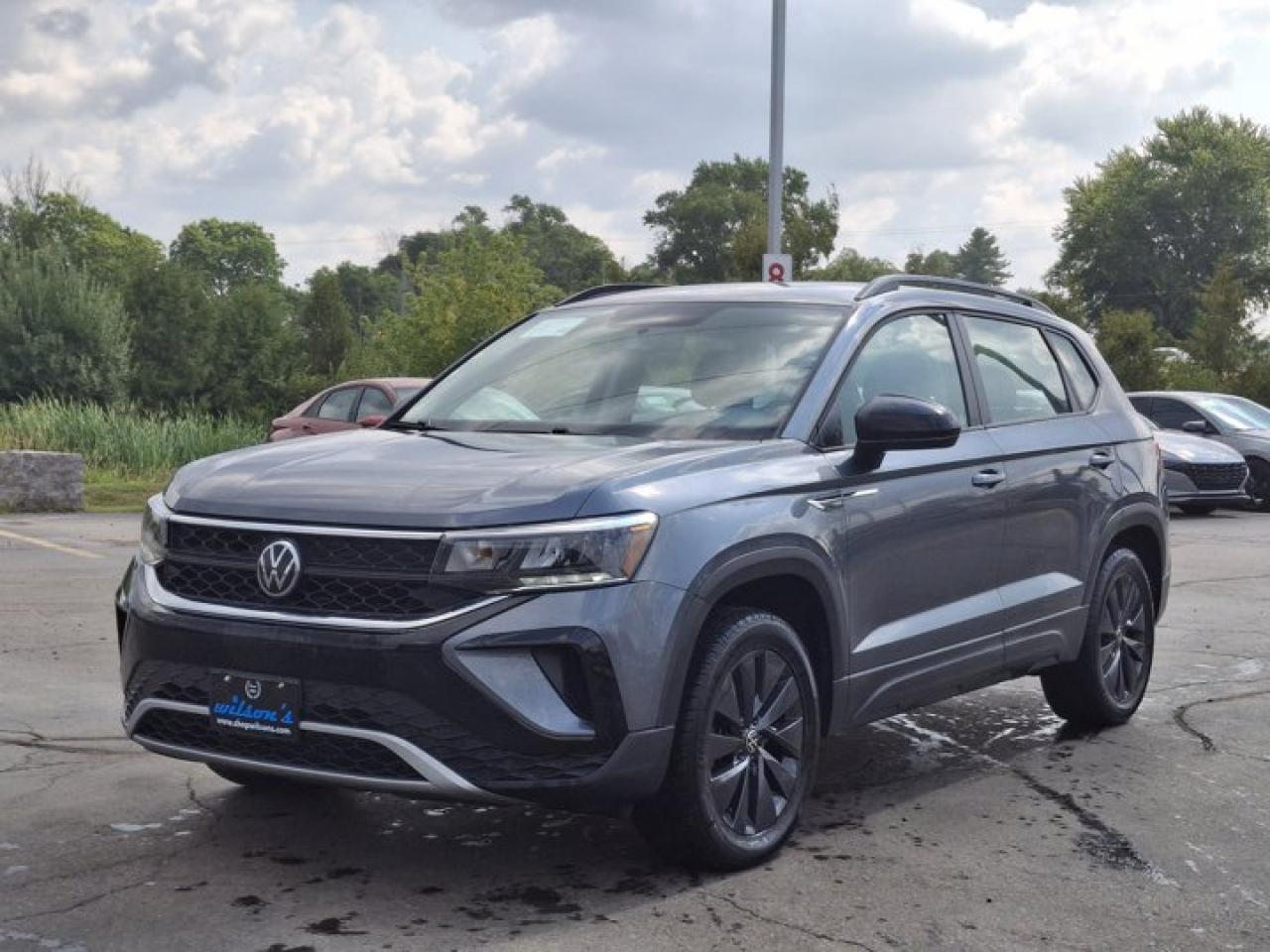 Used 2022 Volkswagen Taos Trendline AWD | Heated Seats | CarPlay + Android | Rear Camera | and More ! for sale in Guelph, ON