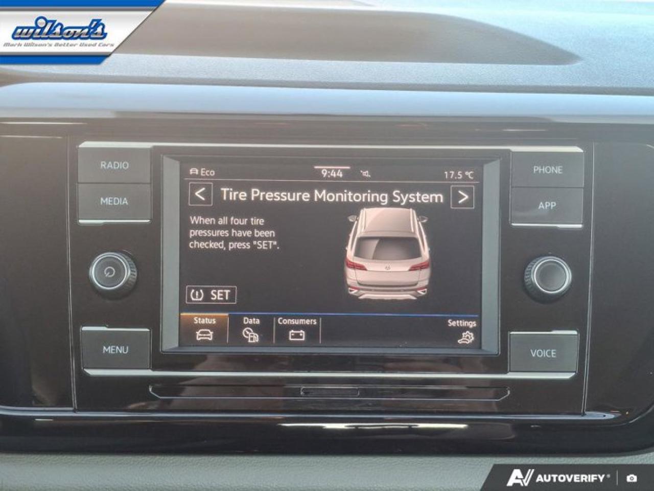 2022 Volkswagen Taos Trendline AWD | Heated Seats | CarPlay + Android | Rear Camera | and More ! Photo