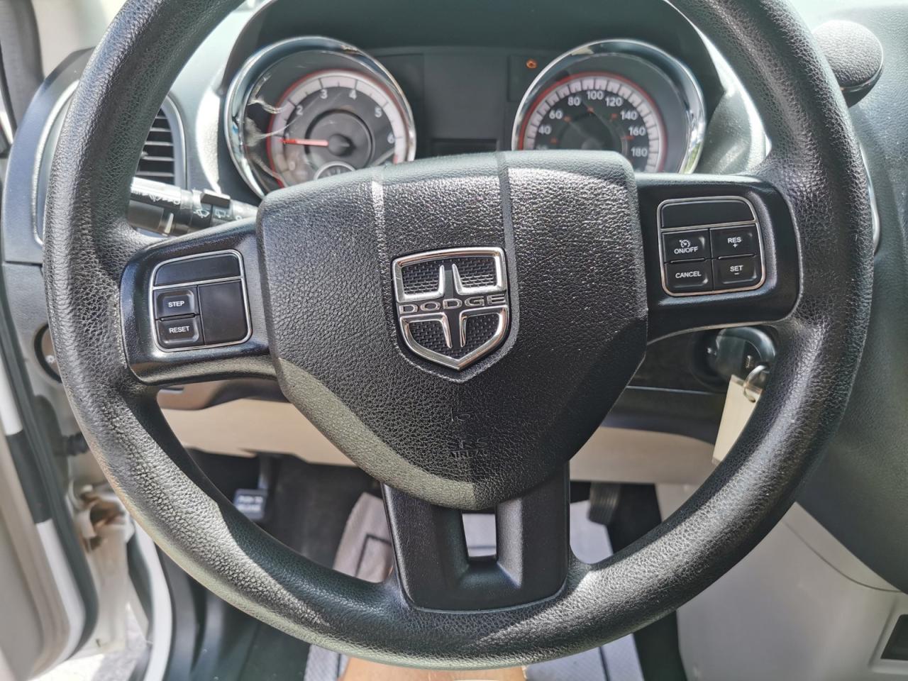 2016 Dodge Grand Caravan SE - Photo #13