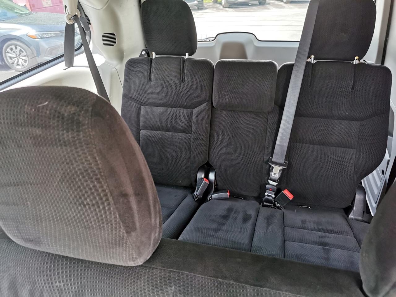 2016 Dodge Grand Caravan SE - Photo #18