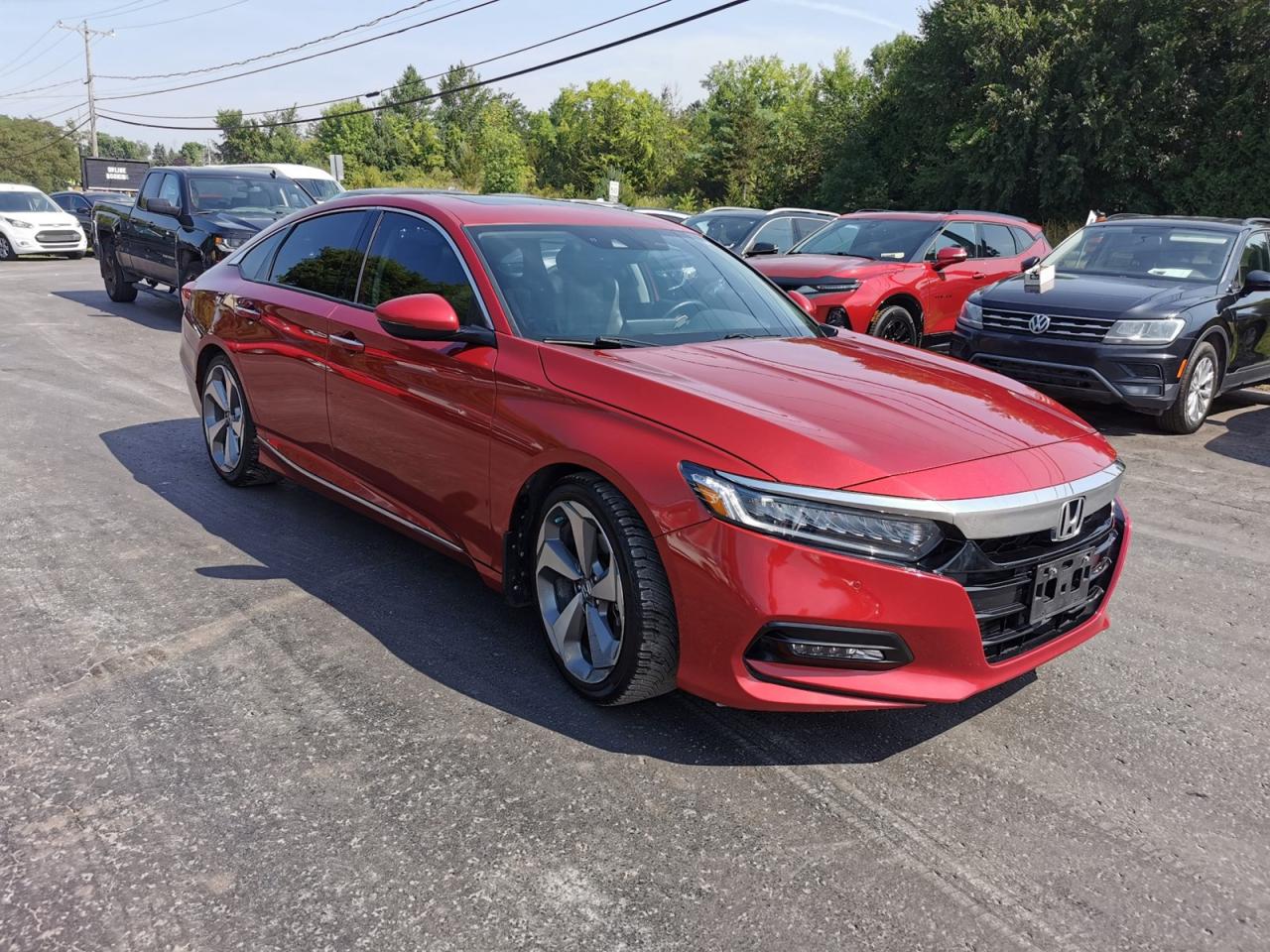 2018 Honda Accord Touring Photo2