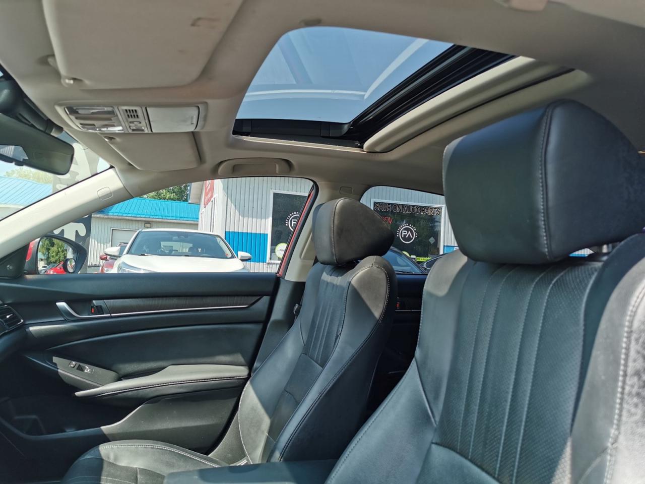 2018 Honda Accord Touring - Photo #15