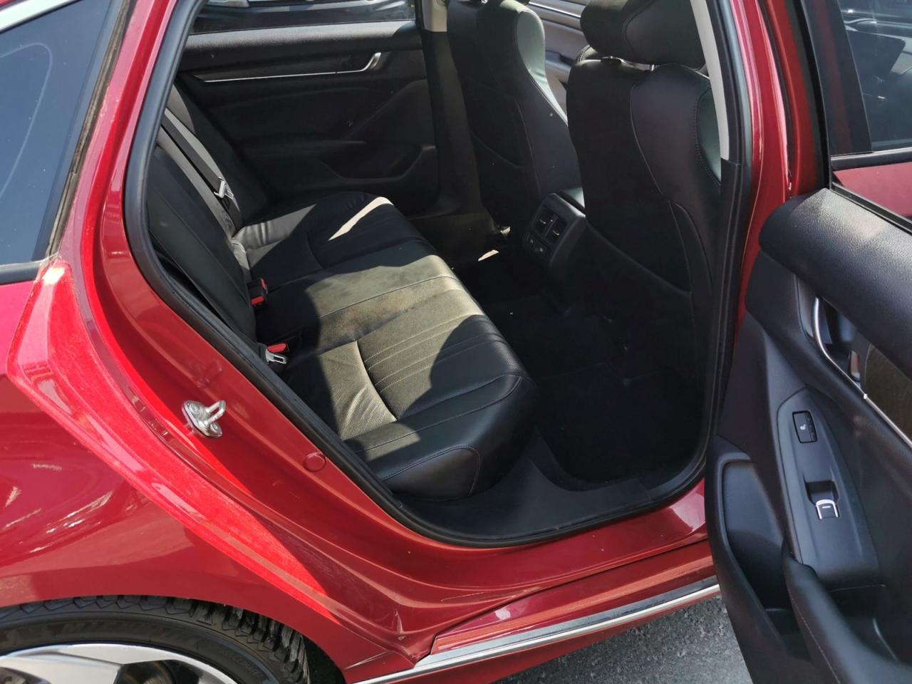 2018 Honda Accord Touring - Photo #28