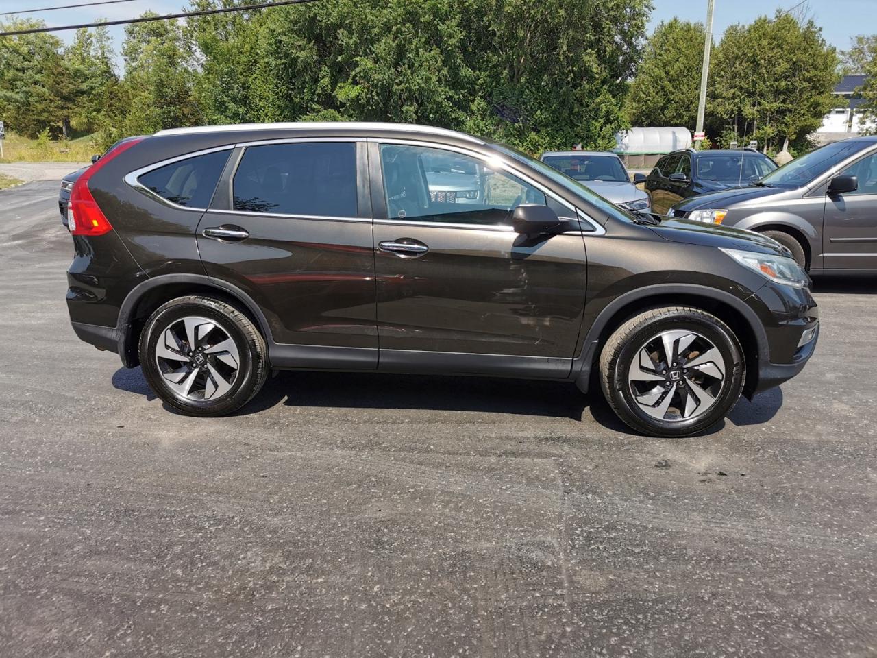 2016 Honda CR-V Touring AWD - Photo #4