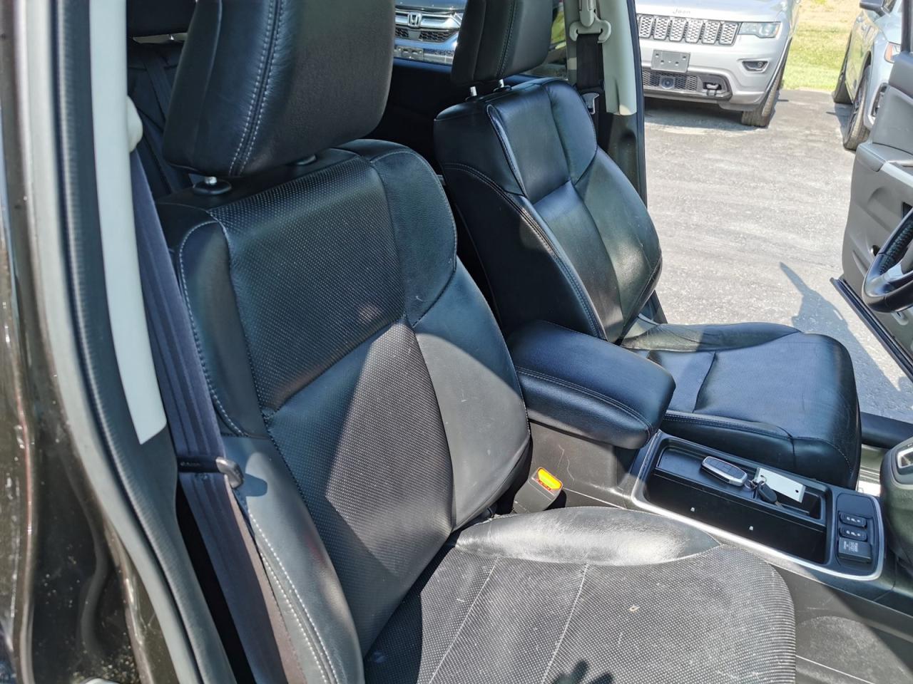 2016 Honda CR-V Touring AWD - Photo #30