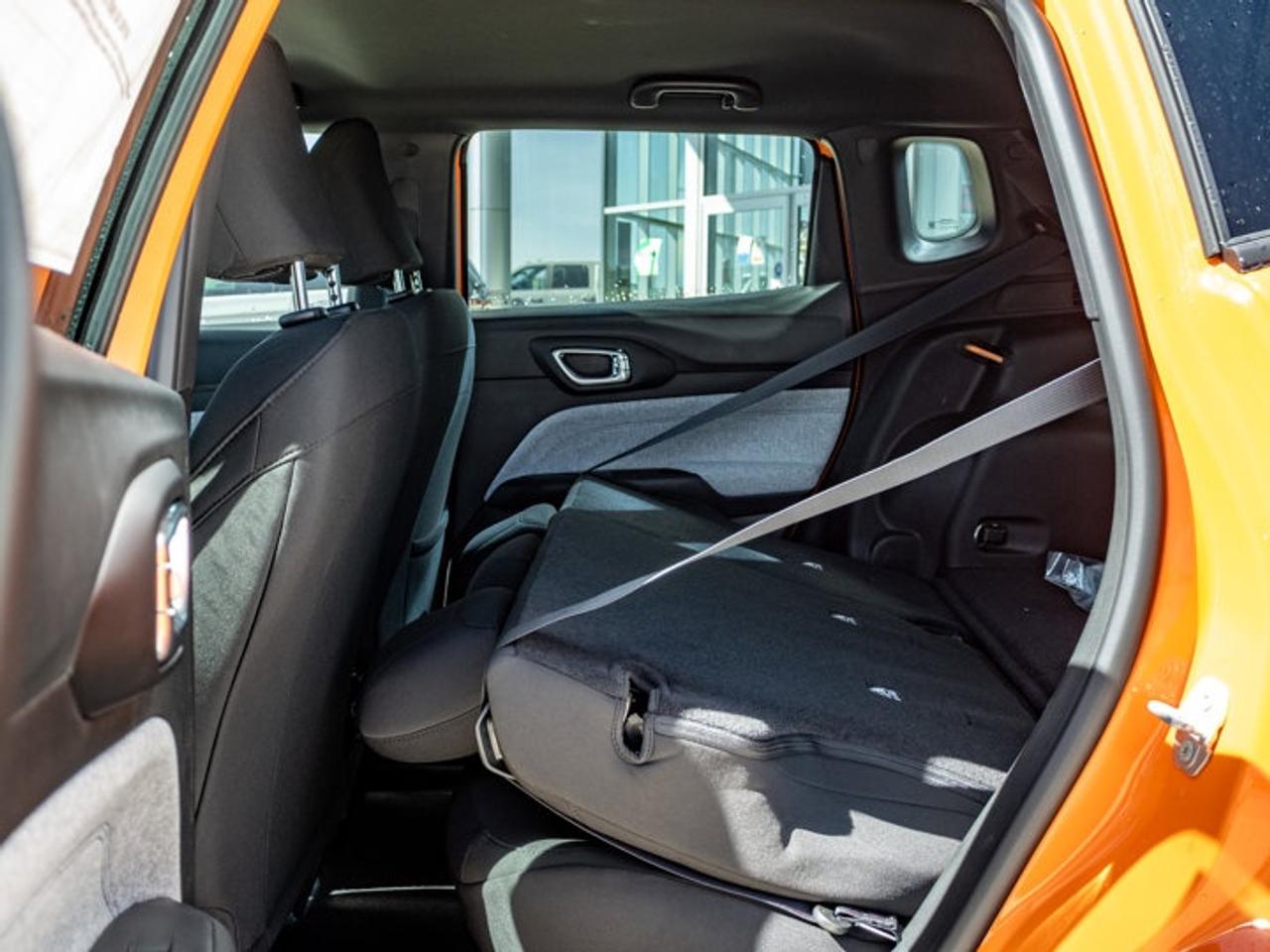 2026 Jeep Compass Sport Photo