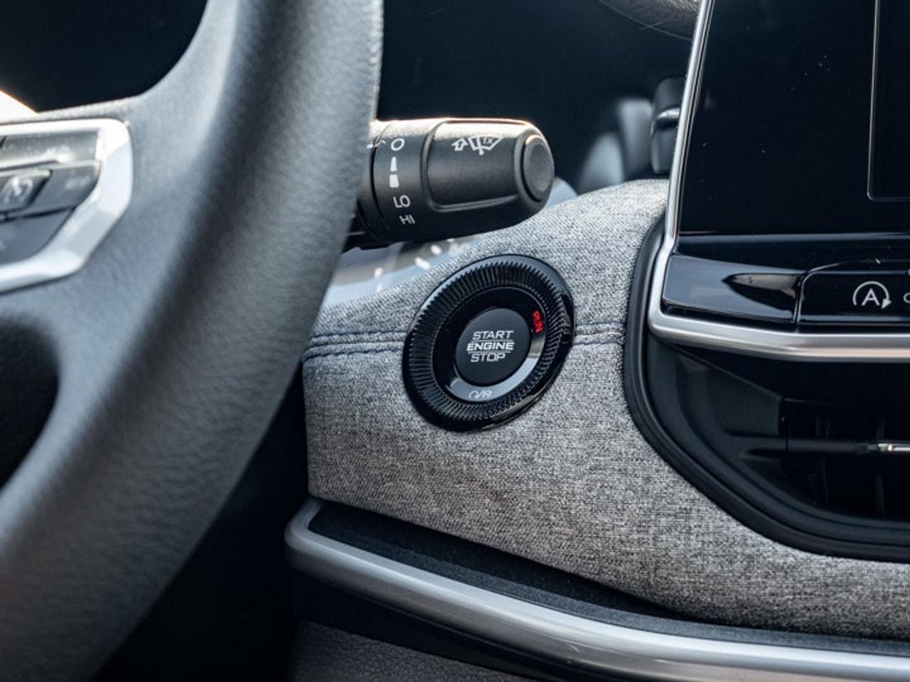 2026 Jeep Compass Sport Photo