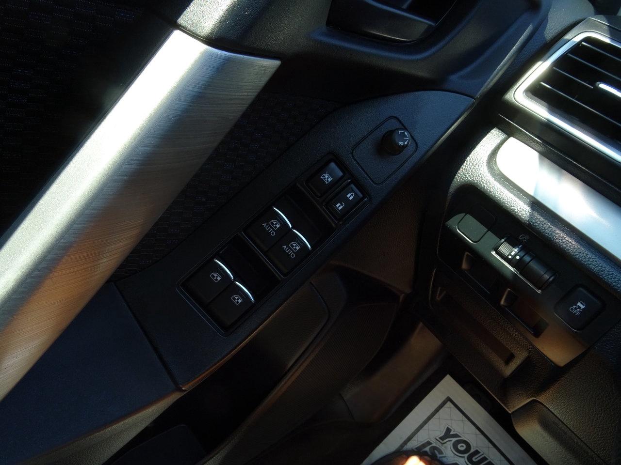 2018 Subaru Forester BASE - Photo #15